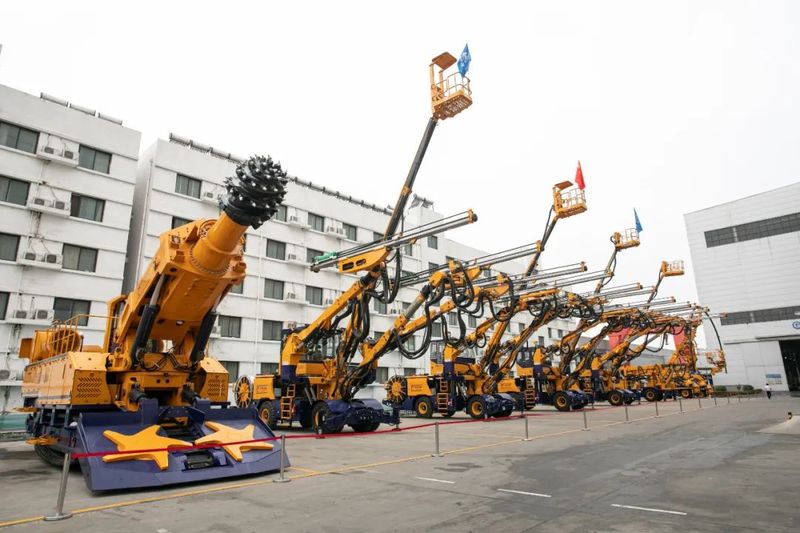 逐梦起航！让我们奋楫扬帆，，，，，，破浪前行！——装备公司2023新年献词